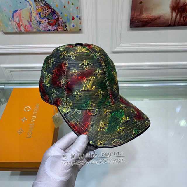 LV爆款男士帽子 路易威登綢緞七彩印花棒球帽鴨舌帽  mm1735